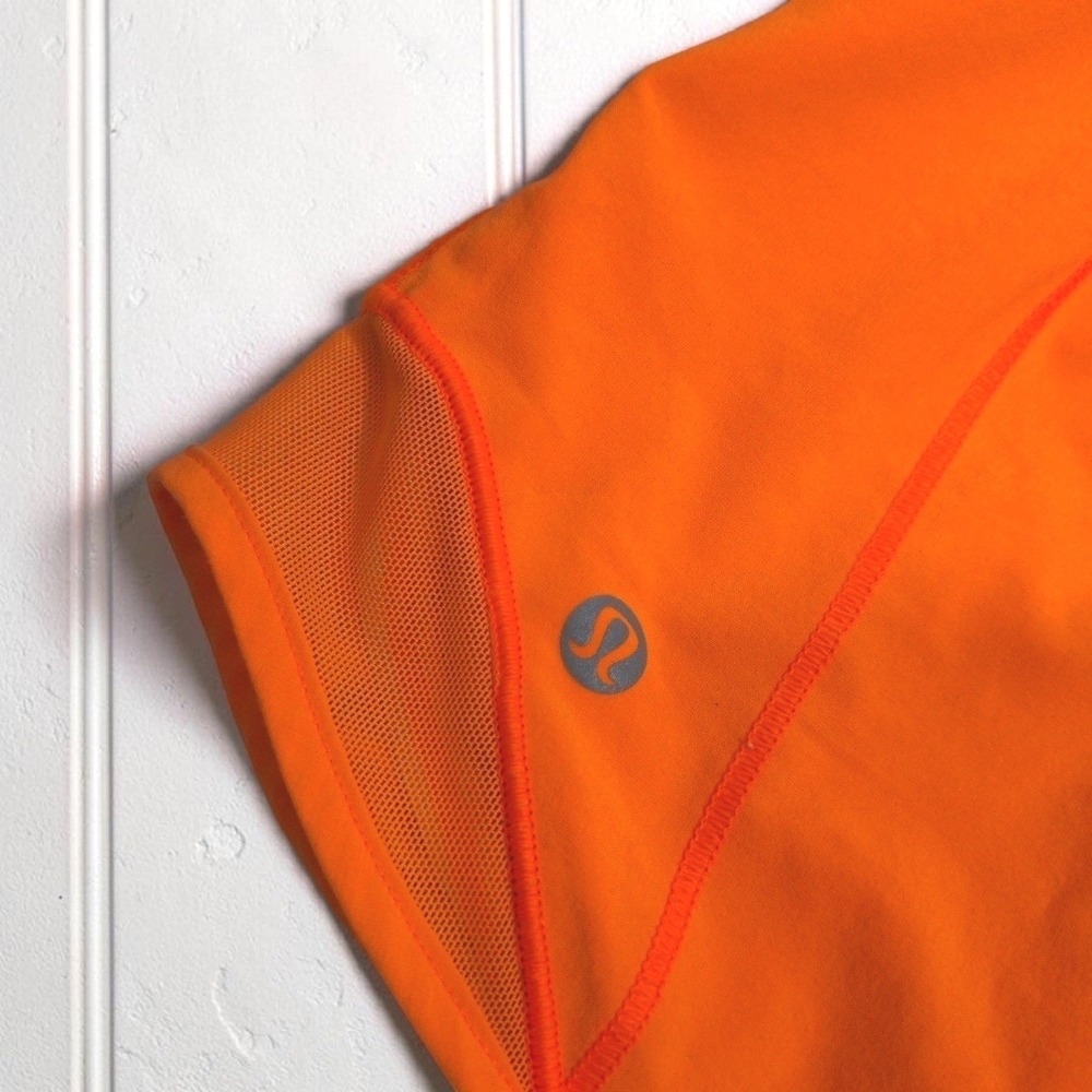 Lululemon Hotty Hot High-Rise Lined Shorts 4" Neon Orange Running Gym Womens 4 - Picture 4 of 9